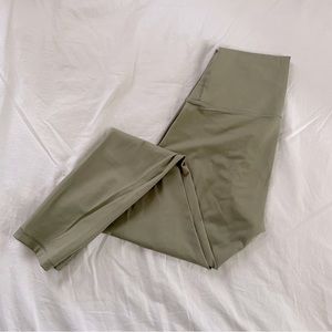 Everlane - Perform Legging - Small ankle length - Green